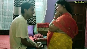 Indian Hot Bhabhi Xxx Sex With Innocent Boy! With A Clear Tone