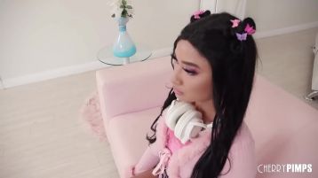 Petite Asian Fuck Doll Avery Black Is What Oliver Needs For Hardcore Playtime In Any Position