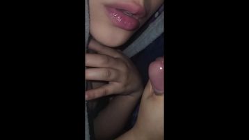 What Delicious Oral Sex The Employee Gives Me And Then Fucks His Girlfriend